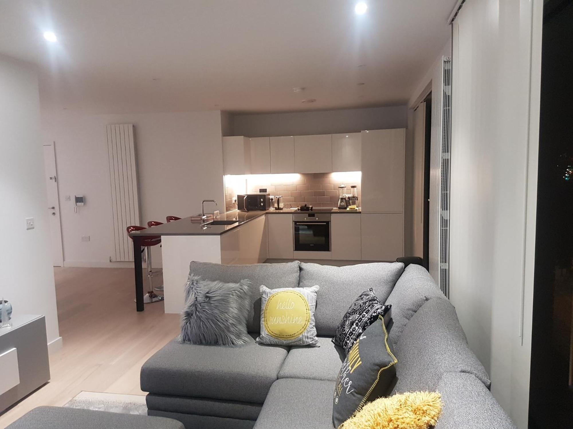 Lush Living - Double Room With Private Bathroom Londres Extérieur photo